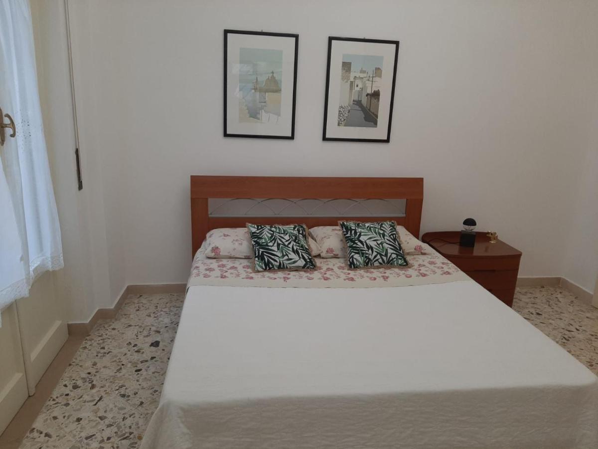 interno13bari Villa Bagian luar foto